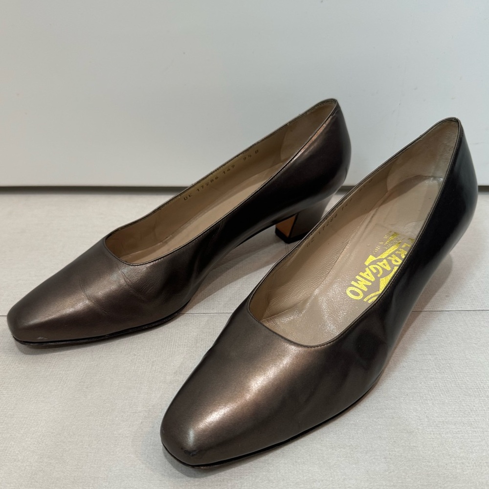 Salvatore Ferragamo Vintage Gold Chrome Heels Size 9.5 - Low Block Leather Heel